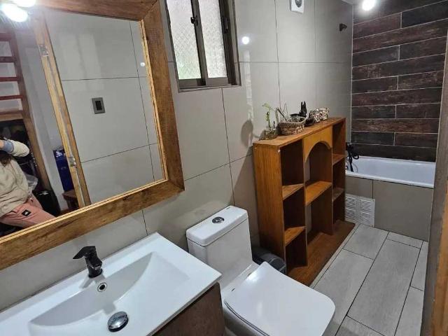 Amplia Casa con Elegante Estilo Moderno