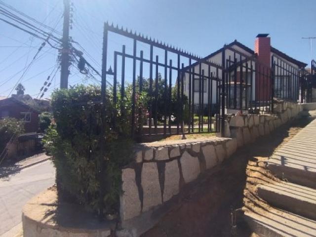 AMPLIA CASA CON TERRENO EN QUILPUE