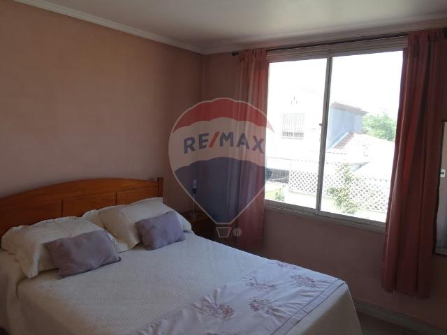 Amplia casa condominio parque la viña, peñalolén | 5 Dormitorios por 9300.00 en Peñalolén