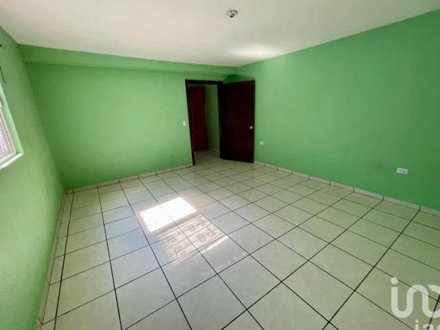 Casa en venta 2 amplias recamaras, en avenida principal, Col. Ignacio Zaragoza