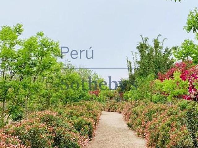 Amplia casa de campo de pisos a pocos metros de la Casa Hacienda San Jose