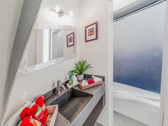 CASA EN VENTA EN LOMAS DE LAS AGUILAS