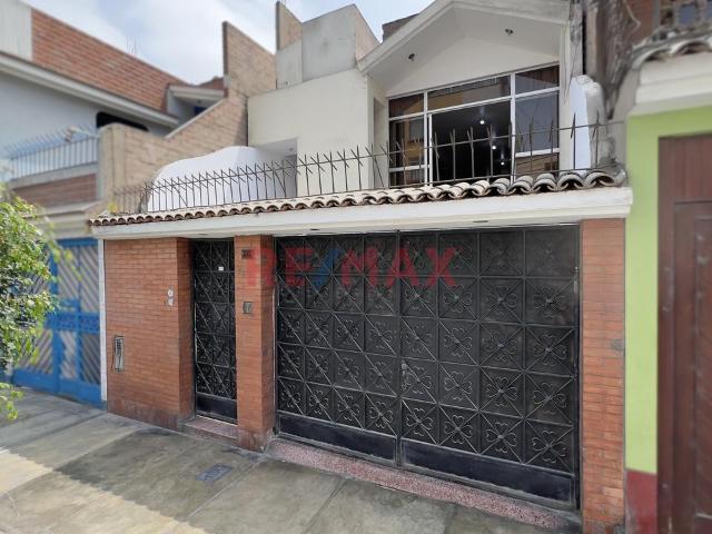 Amplia Casa En Venta Urbanizacion Ceres 2Da Etapa