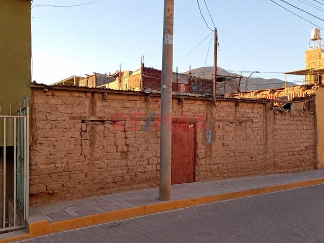¡Amplia Casa En Venta Como Terreno Samegua