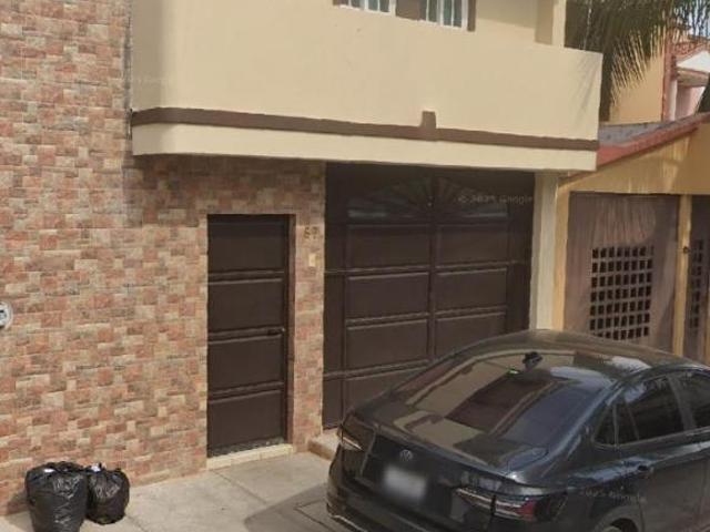 AMPLIA CASA EN VENTA EN ZAMORA HIDALGO