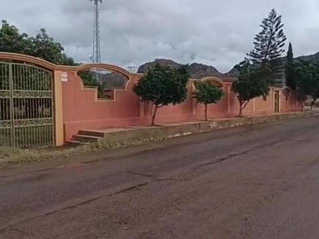 Amplia casa en venta en colonia Las Playitas, Guaymas, Sonora