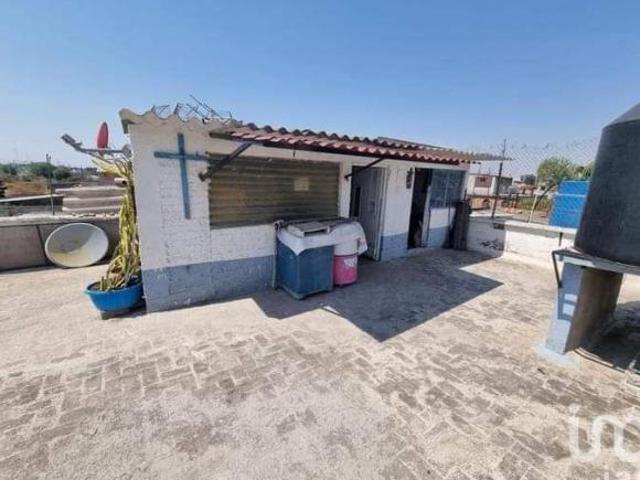 AMPLIA CASA EN VENTA EN ECATEPEC