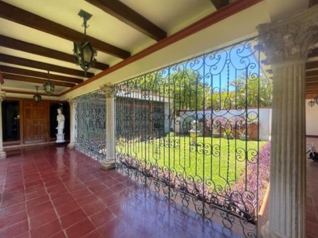 Amplia casa en venta en la colonia Campestre