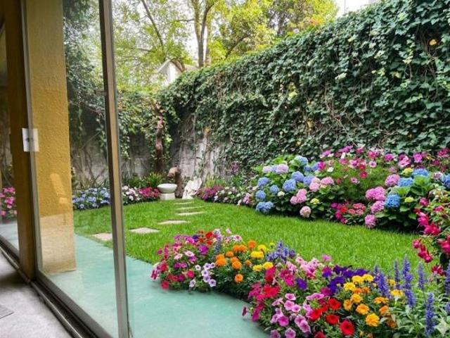 Amplia Casa en venta en Lomas de San Ángel Inn, zona Televisa San Ángel
