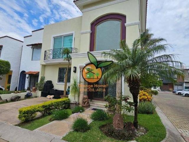AMPLIA CASA EN VENTA EN LOS ALMENDROS RESIDENCIAL, ZAPOPAN