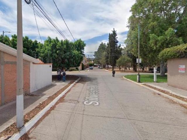 AMPLIA CASA EN VENTA EN SAN LUIS POTOSÌ