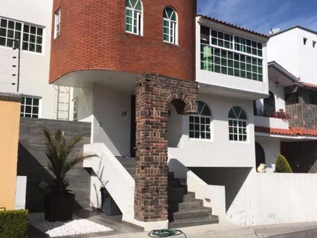 Amplia casa en venta Metepec, EdoMex