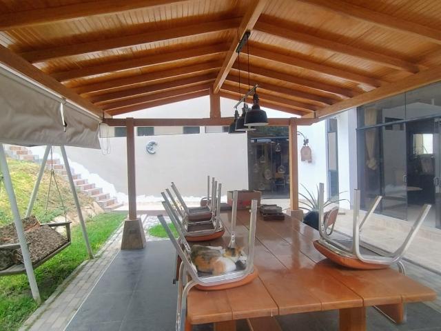 Amplia casa en venta o alquiler loma blanca piura
