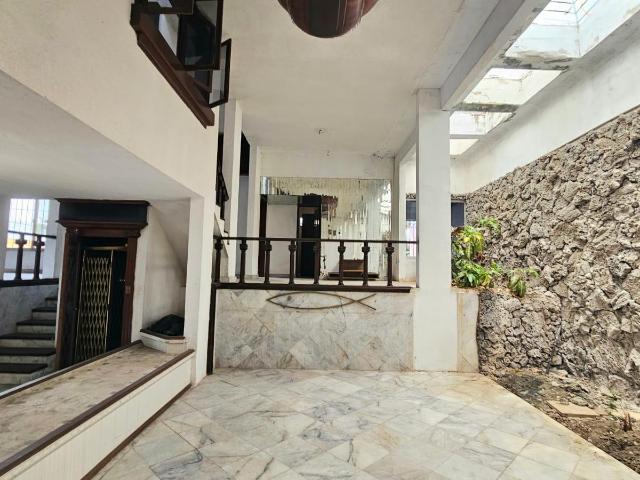 AMPLIA CASA EN VENTA RESIDENCIAL FRAMBOYANES