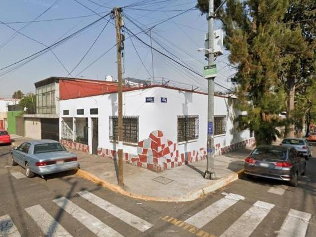 Amplia casa en Alfonso XIII, Álvaro Obregón: comodidad y excelente ubicación