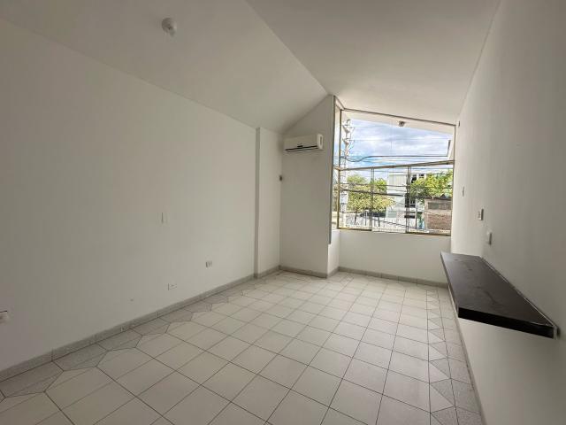 Amplia casa en alquiler – urb. Miraflores castilla piura