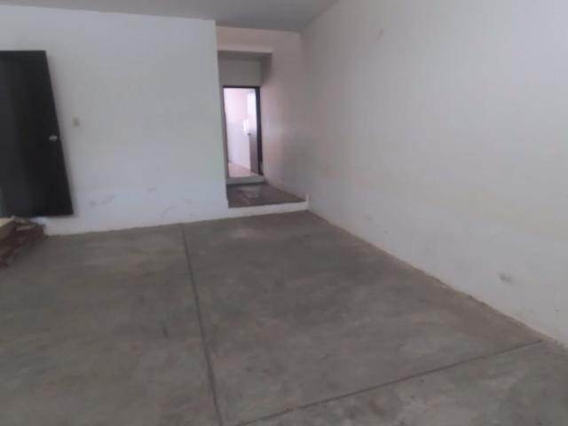 Amplia casa en alquiler – urb. Miraflores castilla piura
