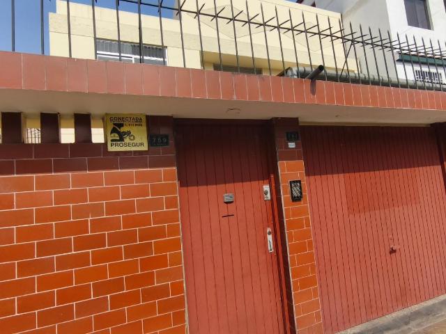 ¡Amplia Casa en Alquiler en Cercado de Lima!
