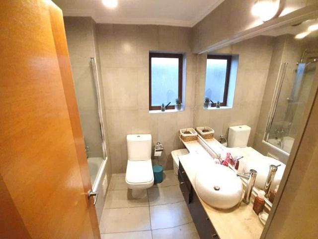 ARRIENDA MODERNA PROPIEDAD EN CONDOMINIO PEUMAYÉN