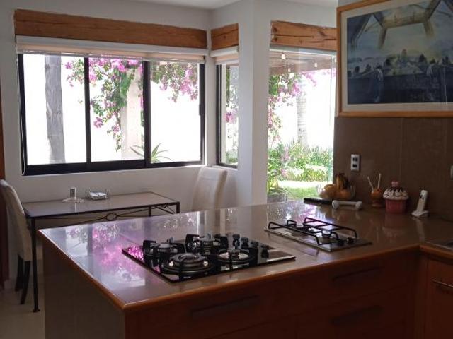 Amplia casa en Canteras de San Agustín con 3 recámaras y excelente ubicación