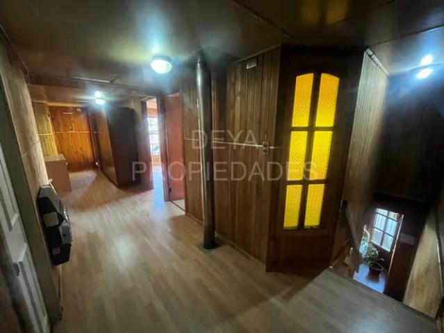 Amplia Casa en Castro, toda regularizada 1842 | dormitorios por 110000. 00 en Castro