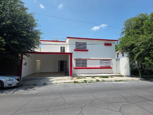 Amplia casa en Contry