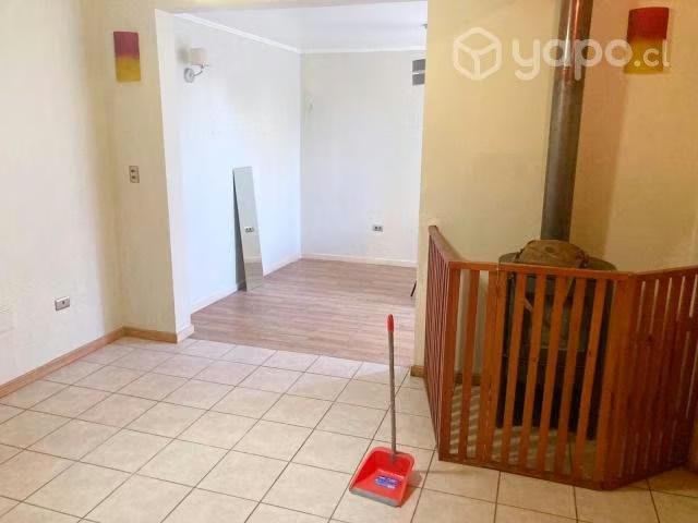 Amplia Casa En Condominio Con Excelente Ubicación | 3 Dormitorios por 3000.00 en Chillán