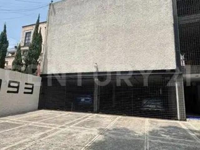 Amplia Casa En Condominio En Renta Ubicada Sobre Avenida México