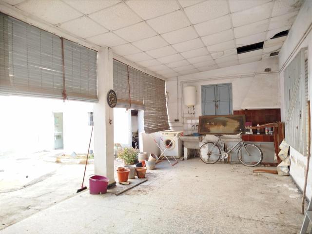 Amplia Casa en el Centro de Beniel Oportunidad para Reformar
