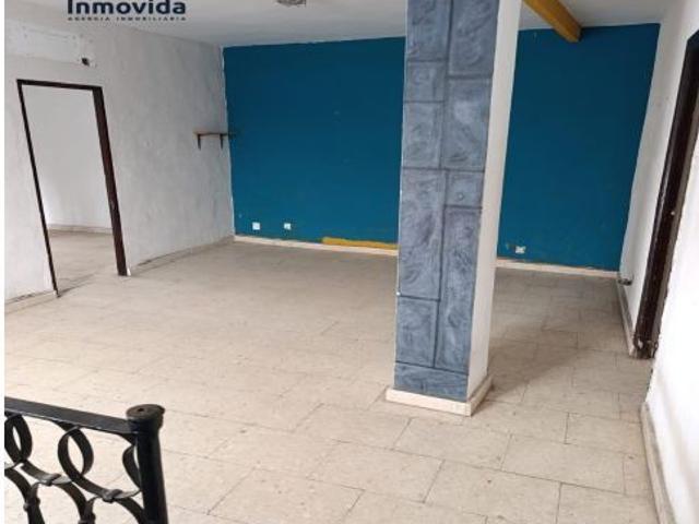 Amplia Casa en el Corazón del Casco Antiguo de Córdoba + apartamento independiente por €268,000