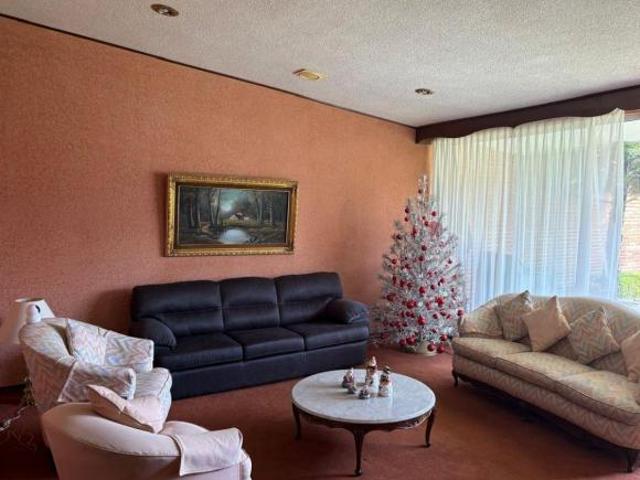 AMPLIA CASA EN ESQUINA EN VENTA EN COLONIA EL CERRITO