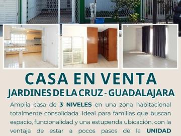 Amplia casa en jardines de la cruz, Guadalajara. 240 mts