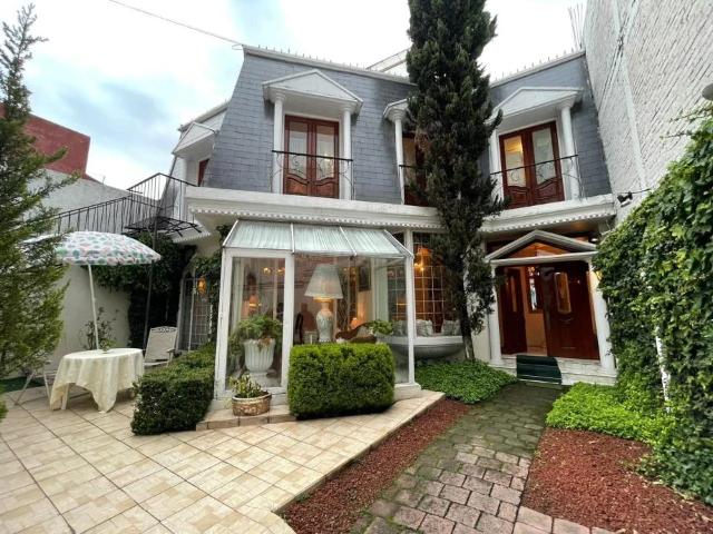 AMPLIA CASA EN RENTA SOBRE PASEO COLON, CERCA AV LAS TORRES, TOLUCA DV KEEON