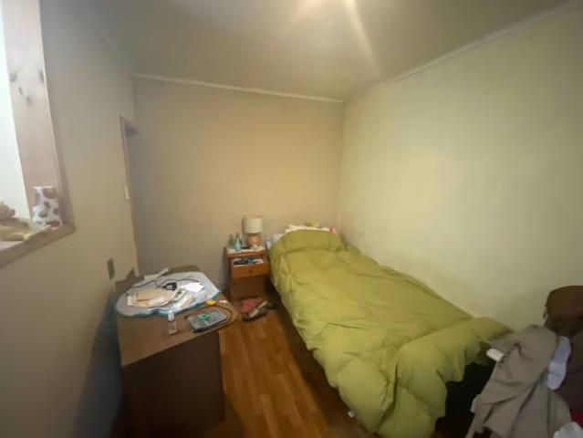 Amplia Casa Esquina, 3 Pisos ideal negocio 68949 | 6 dormitorios por 155000. 00 en Santiago