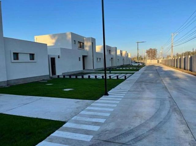 Amplia casa, excelente sector, Talca