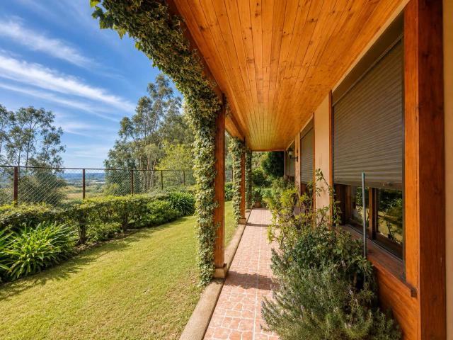 Amplia Casa Familiar con Jardín Privado