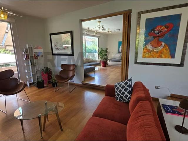 Amplia casa familiar con quincho y piscina | 7 dormitorios por 20500.00 en La Reina