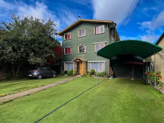 Amplia Casa para Hospedaje en Venta, Valdivia 15977 | dormitorios por 400000. 00 en Valdivia
