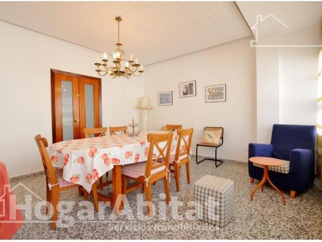 AMPLIA CASA RURAL CON TERRAZA EN PLENO CENTRO