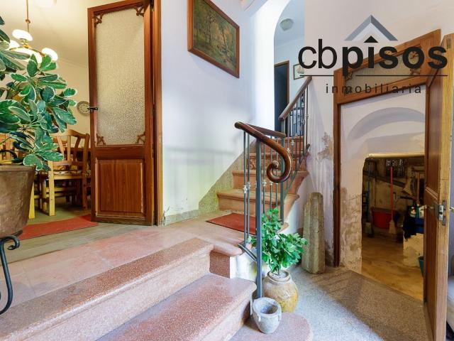 AMPLIA FINCA RÚSTICA CON CASA ANEXA Y 11.000M2 DE SOLAR EN SOLLER