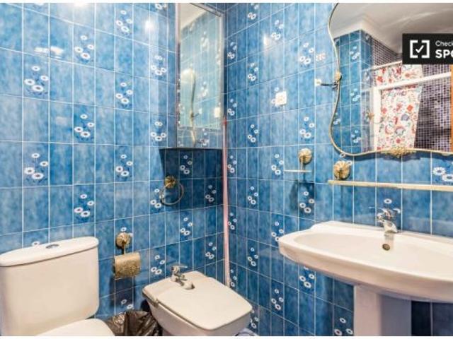 Amplia habitación en alquiler en apartamento de 5 dormitorios, Benimaclet