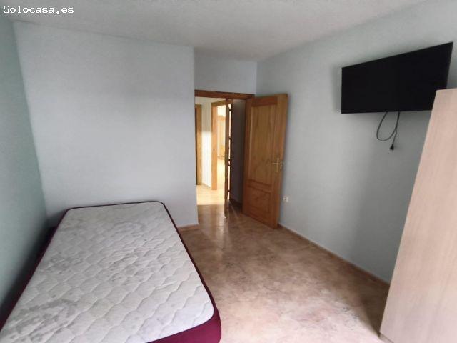 Amplia Planta Baja en el Corazón de Ocaña por €165,000
