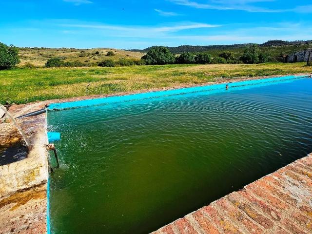 Amplia propiedad rural, cortijo histórico Amplia finca de 60. 531m² Aracena