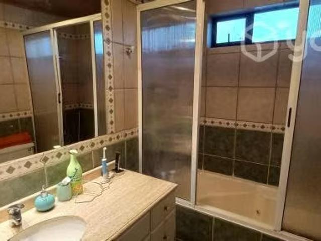Amplia propiedad | 4 dormitorios por 385000. 00 en Punta Arenas