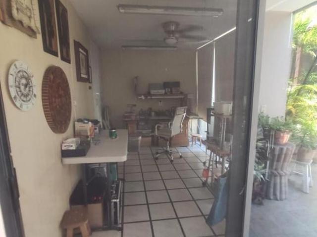 Amplia Residencia
