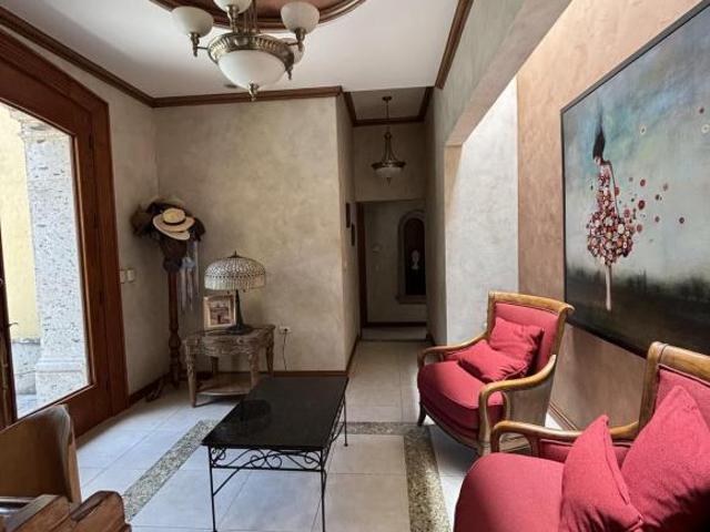 Amplia Residencia de Lujo de Un Piso en Venta al Norte de Saltillo