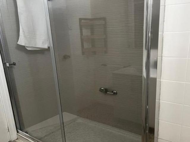 ¡AMPLIA VIVIENDA CON ASCENSOR EN ZONA CENTRO !