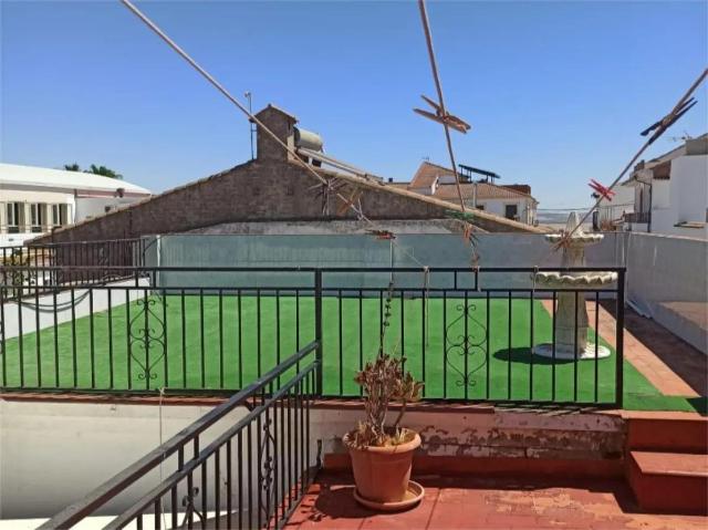AMPLIA VIVIENDA DE 248 METROS CON ESPECTACULAR AZOTE DE 62 METROS EN SAN SEBASTIAN DE LOS BALLESTEROS CORDOBA