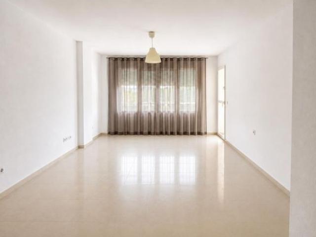 AMPLIA VIVIENDA DE 4 DORMITORIOS EN HACIENDA CAPITÁN, TEATINOS +G+PISCINA…