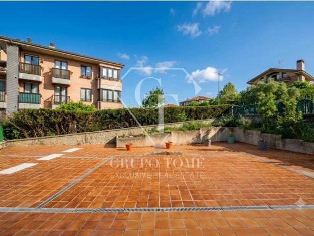 Amplia vivienda en Aiete con una excepcional terraza de 328 m2